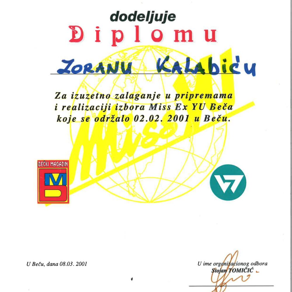 Zoran Kalabic receiving an award for supporting YU MISS AUSTRIA 2001